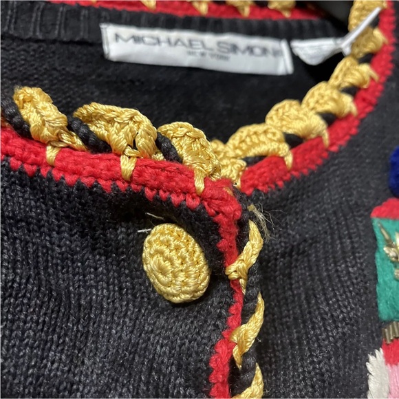 Michael Simon! Toy soldiers! Gorgeous sweater! - Picture 8 of 8